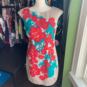 Women's Chaya Dress Size 10 Beige Red Floral size 10